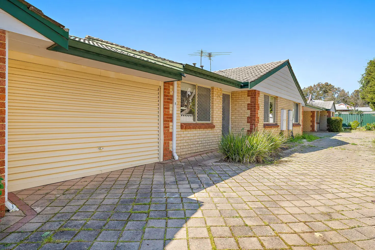 Main view of Homely villa listing, 2/33 Holmesdale Road, Woodbridge WA 6056