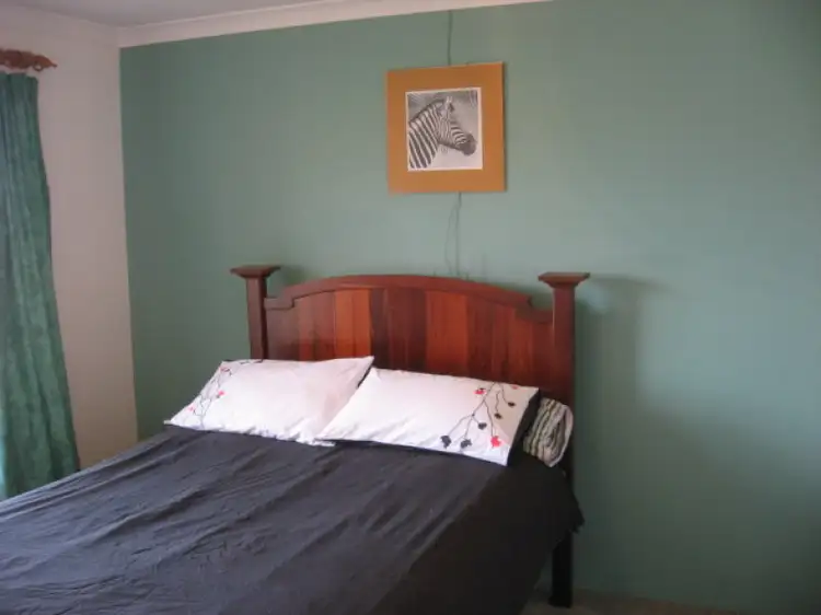 Fifth view of Homely house listing, 18 Woodview Retreat, Caversham WA 6055