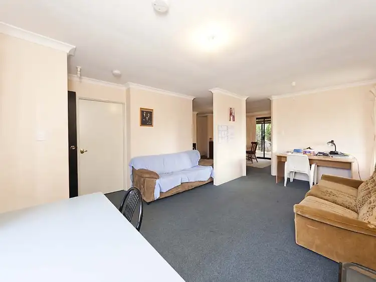 Sixth view of Homely house listing, 15 Werloo Court, Leda WA 6170