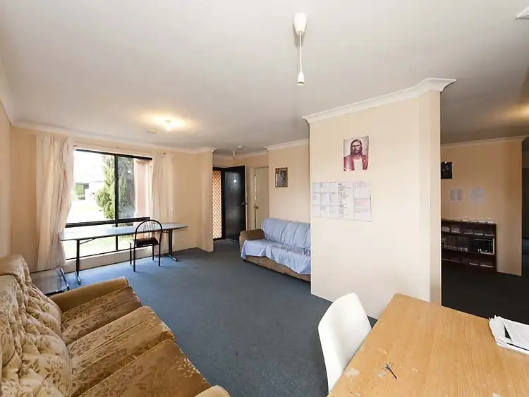 Seventh view of Homely house listing, 15 Werloo Court, Leda WA 6170