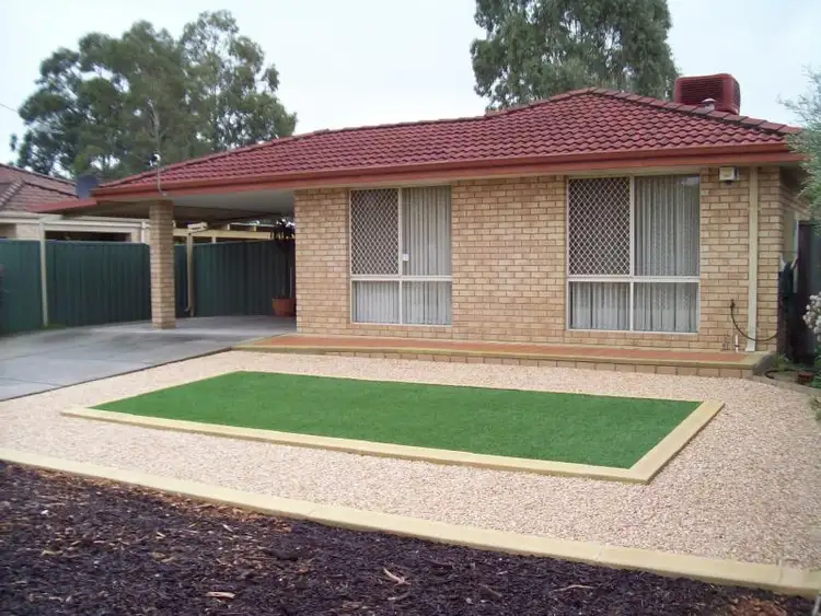 14 Carakine Grove, Thornlie WA 6108