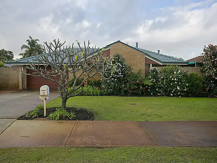 11 Wheatstone Drive, Morley WA 6062