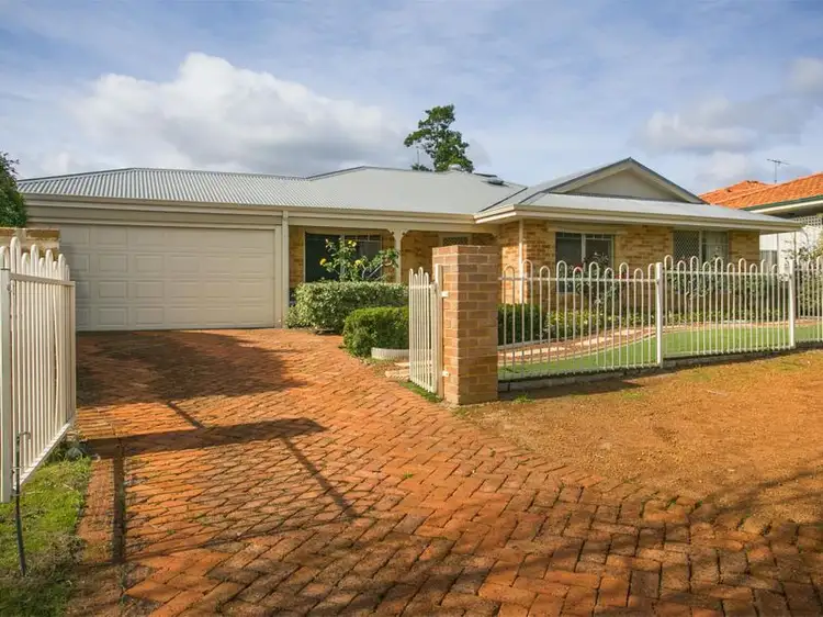 3 Daylesford Elbow, Jane Brook WA 6056
