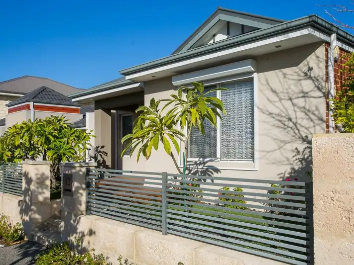 12 Lago Promenade, Aveley WA 6069