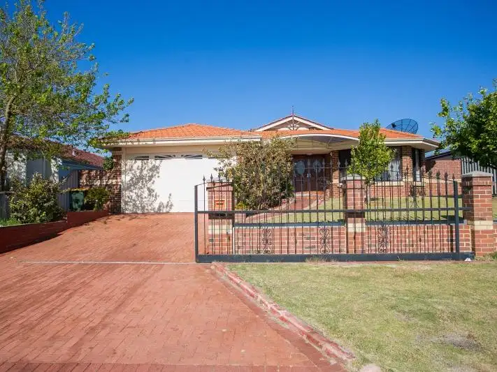 18 Denia Rise, Bennett Springs WA 6063