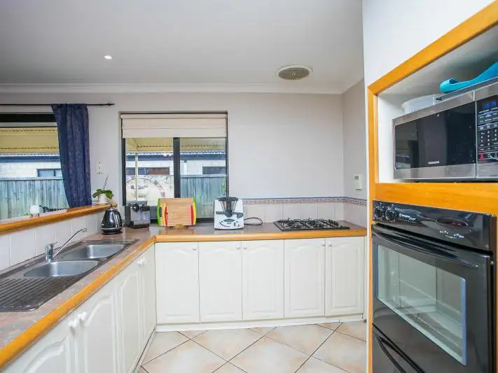 Seventh view of Homely house listing, 5 Ponte Vecchio Boulevard, Ellenbrook WA 6069