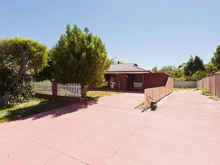 49 Moira Avenue, Forrestfield WA 6058