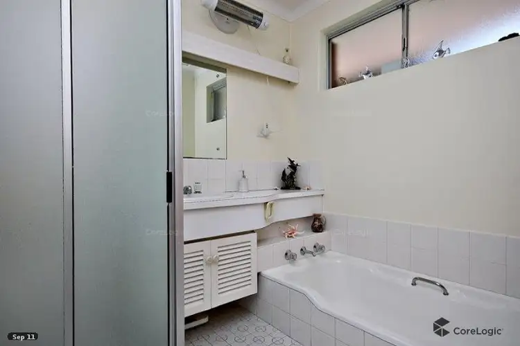 Sixth view of Homely house listing, 5 Barque Place, Kallaroo WA 6025