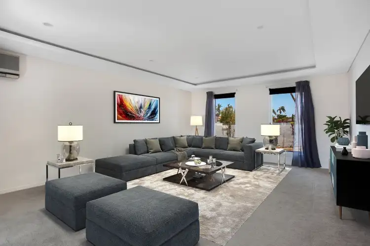 Fifth view of Homely house listing, 2 Argyle Crescent, Bundall QLD 4217