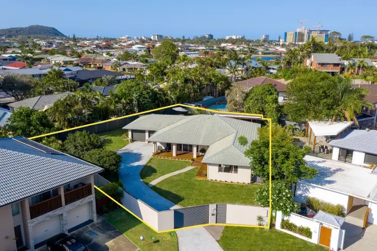 11 Kauri Court, Palm Beach QLD 4221