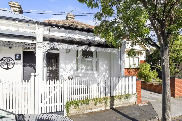 8 Mell Street