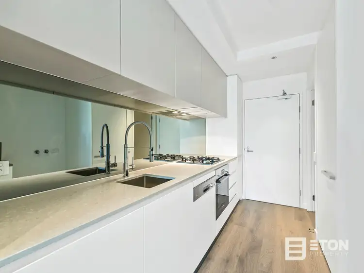 2.11/19 Russell Street, Essendon VIC 3040