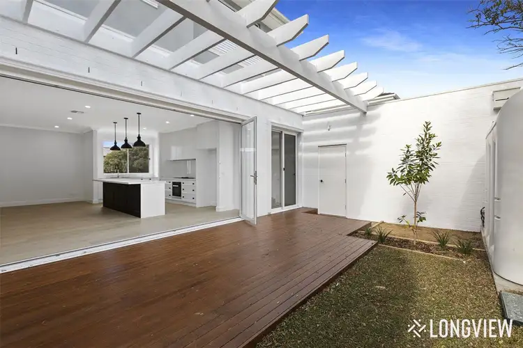 1/16 Hampshire Road, Glen Waverley VIC 3150