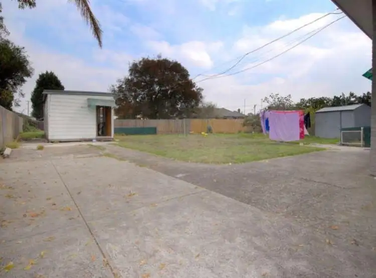Sixth view of Homely house listing, 8 Kelly Court, Broadmeadows VIC 3047