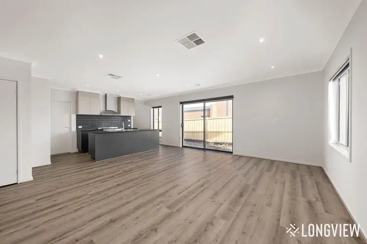 17 Eastrow Avenue, Donnybrook VIC 3064