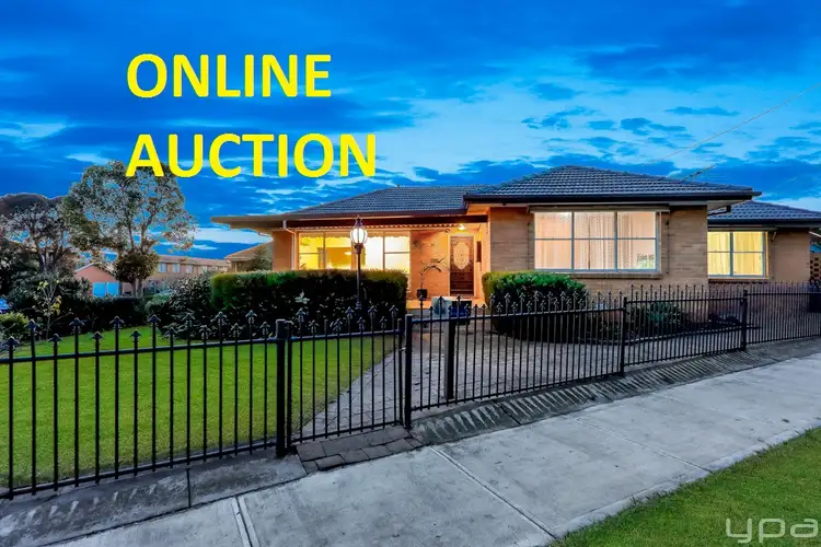 11 Inverloch Crescent, Dallas VIC 3047