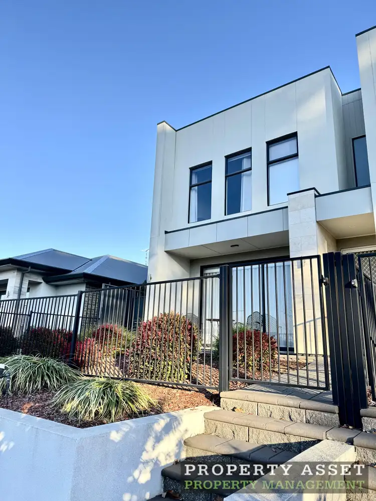 Main view of Homely townhouse listing, 1/34 Rosewater Circuit, Mount Barker SA 5251