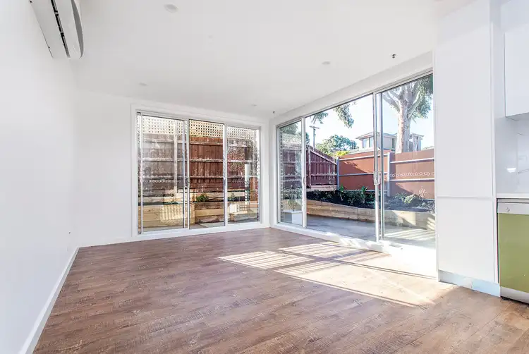 Fifth view of Homely apartment listing, 1/1 Parring Road, Balwyn VIC 3103