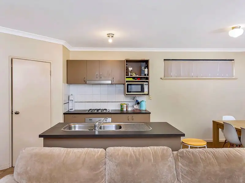 Main view of Homely unit listing, 1/33 Merian Close, Bentley WA 6102