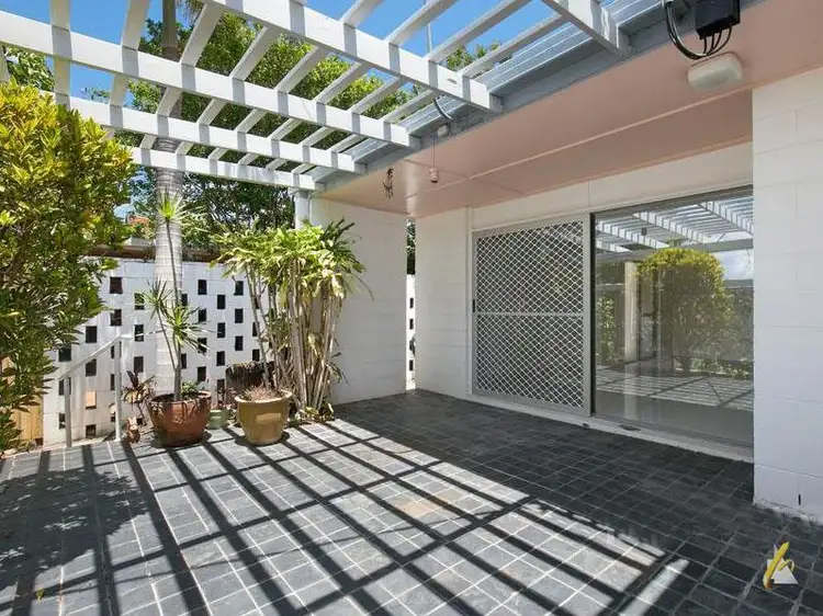 6a Gleneagle Street, Kenmore QLD 4069