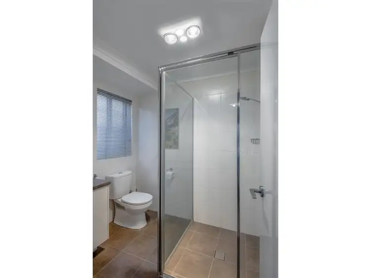 16 Gloxinia Glade, Dayton WA 6055