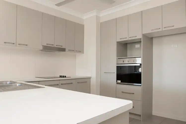 Sixth view of Homely house listing, 2 Warrill Place, Kelso QLD 4815