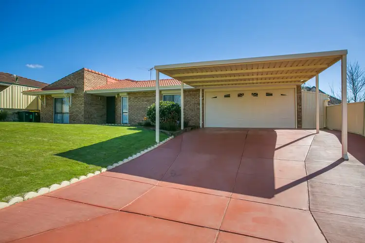 8 Feathertop Rise