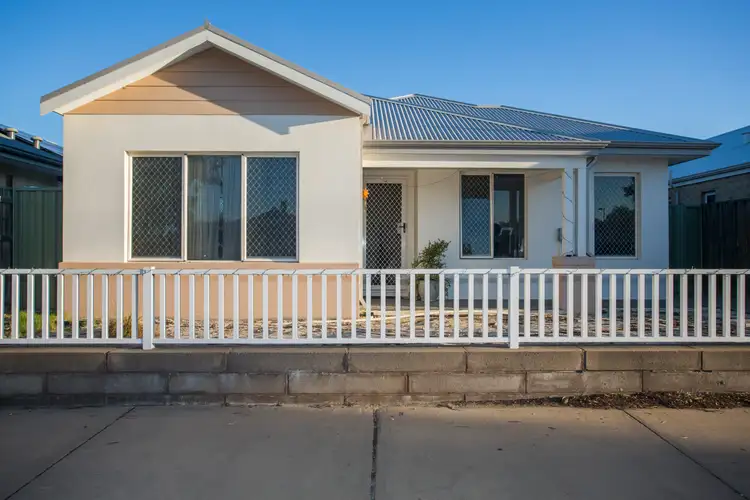 372 Banrock Drive, Ellenbrook WA 6069