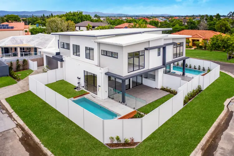 2/16 Wisemans Court, Helensvale QLD 4212