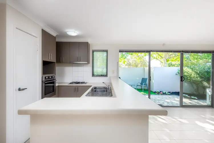 1/4 Jacana Pde, Ballajura WA 6066