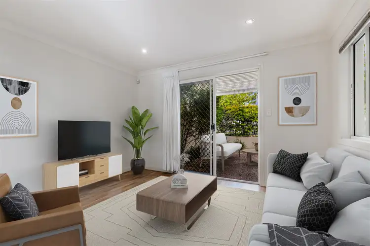 1/25 Clarence Road, Indooroopilly QLD 4068