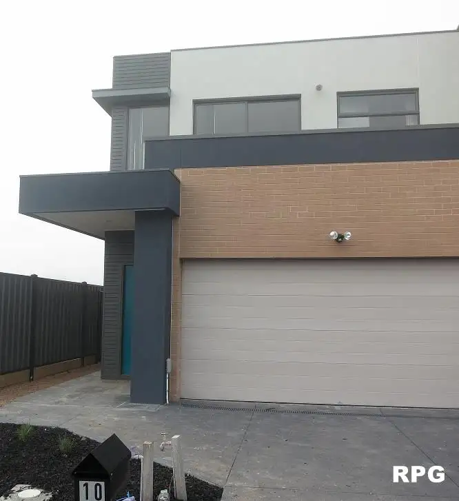 10/4 Delany Lane, Craigieburn VIC 3064