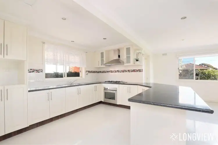 14 Miranda Close, Clayton South VIC 3169