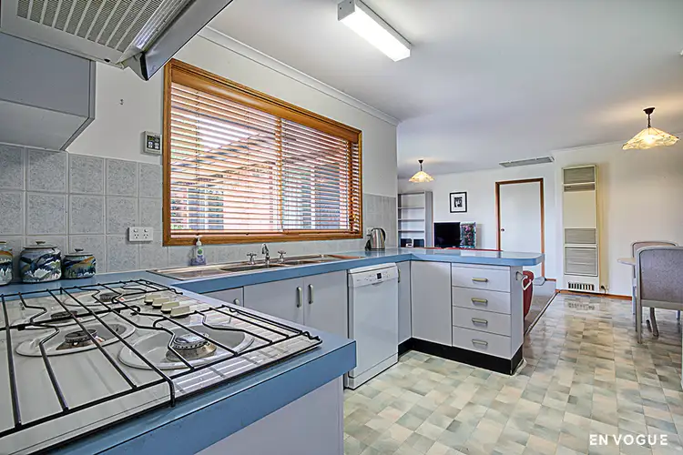 Fifth view of Homely house listing, 28 Ratcliffe Crescent, Florey ACT 2615