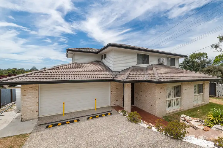 1 Tristania Road, Kenmore QLD 4069