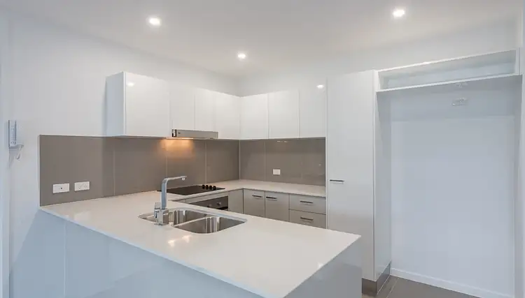 8/20 Hertford Street