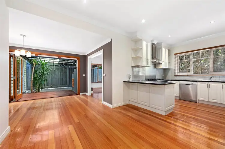 49 Spicer Street
