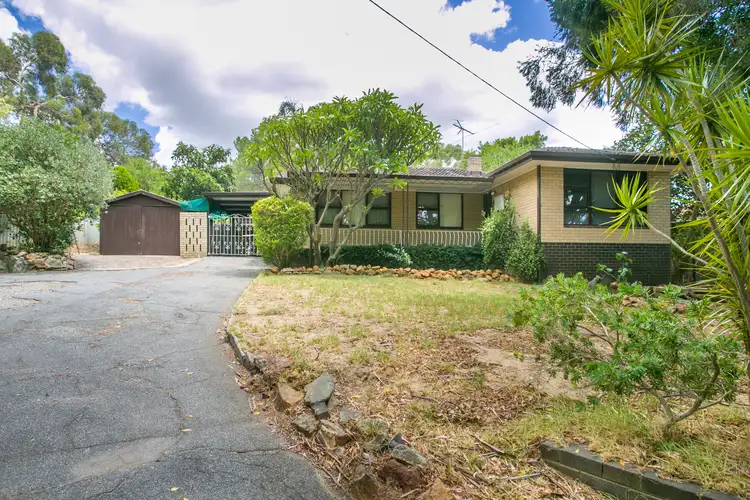 32 Marloo Road, Greenmount WA 6056