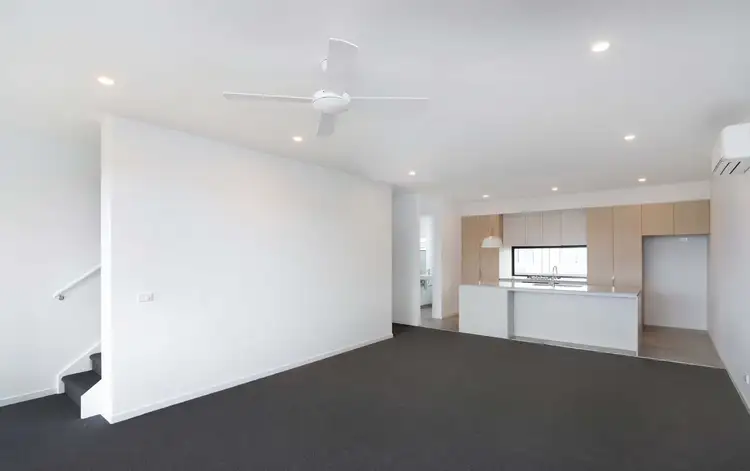 Second view of Homely townhouse listing, 5 Callow Walk, St Albans VIC 3021