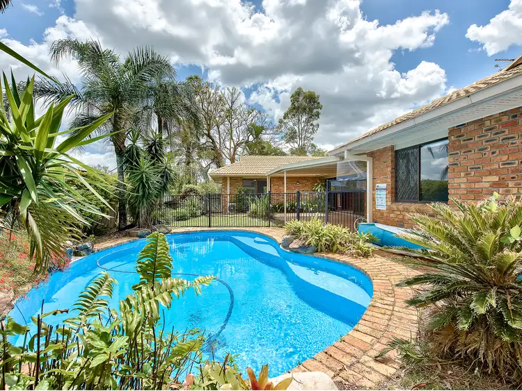 6 Errogie Place, Fig Tree Pocket QLD 4069
