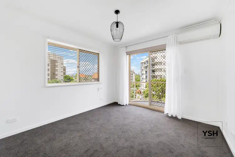Fourth view of Homely apartment listing, 19/234 Shafston Ave, Kangaroo Point QLD 4169