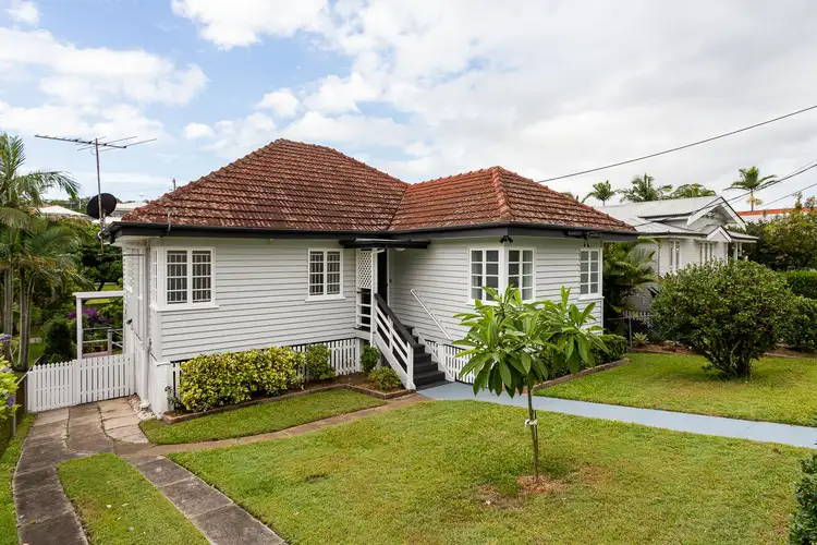 52 Bovelles Street, Camp Hill QLD 4152