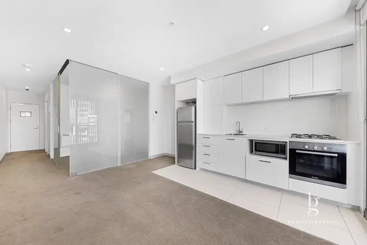 1213/6 Leicester Street
