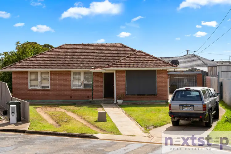 Second view of Homely house listing, 4 Lylow court, Findon SA 5023