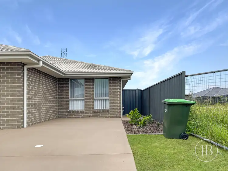 2/33 Undercliff Street
