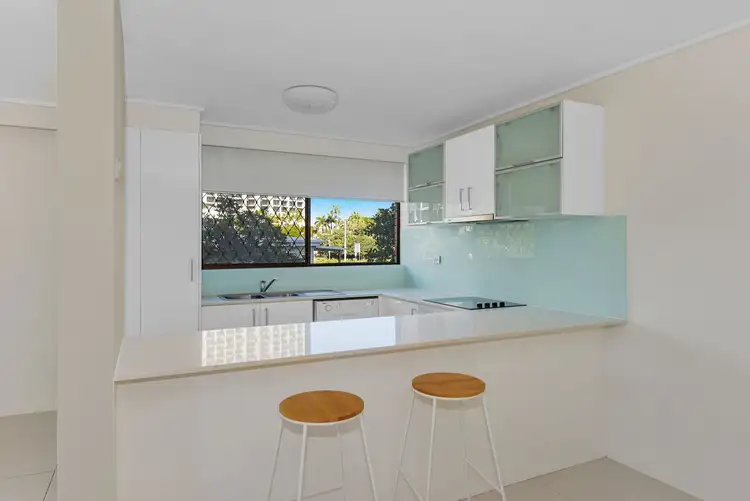 Second view of Homely unit listing, 2/186 Ferny Avenue, Surfers Paradise QLD 4217