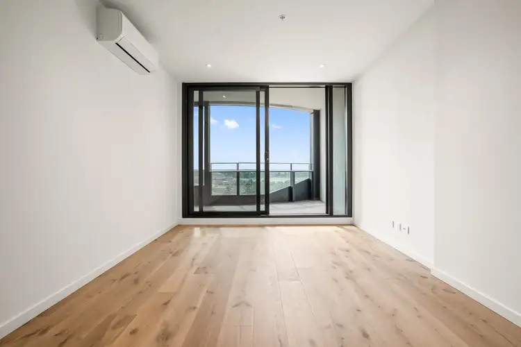 803/5 Joseph Road