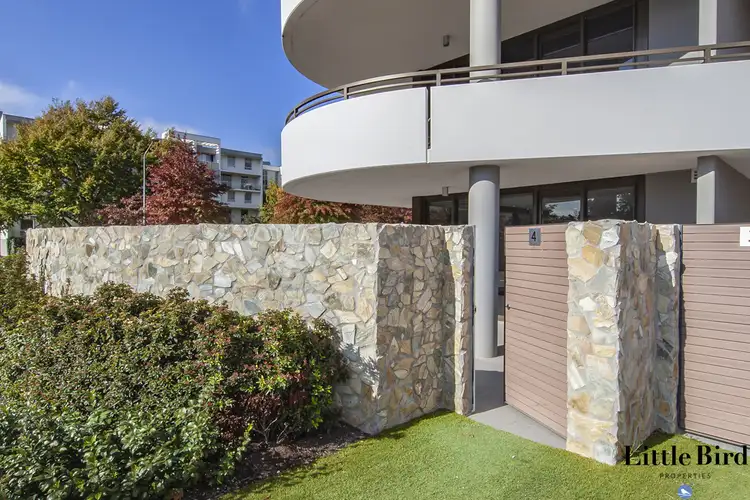 4/30 Blackall Street