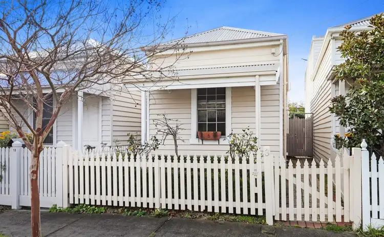 8 Crawford Street, Newport VIC 3015