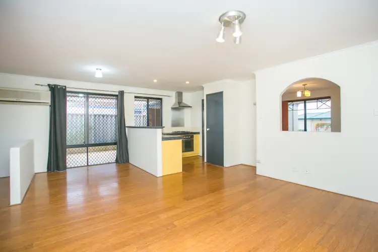 Seventh view of Homely house listing, 2 Dante Court, Bentley WA 6102